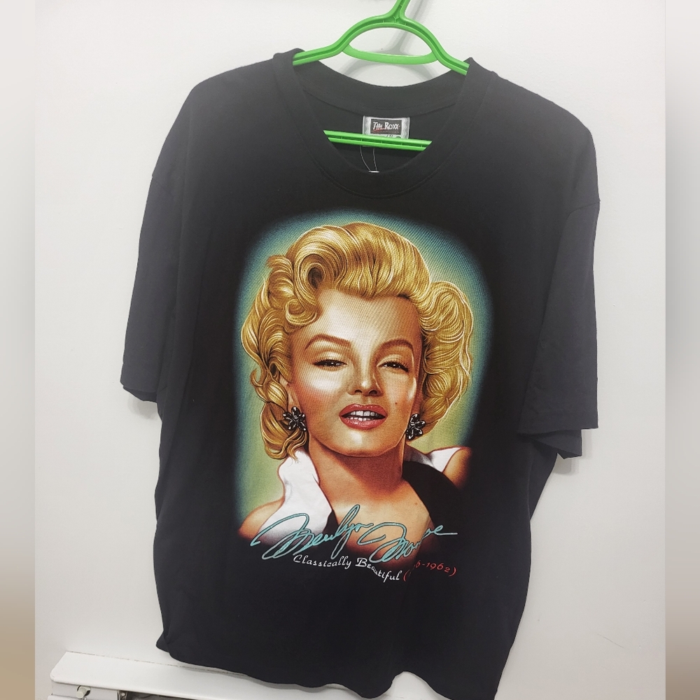 The Roxx Marilyn Monroe Memorial Tee